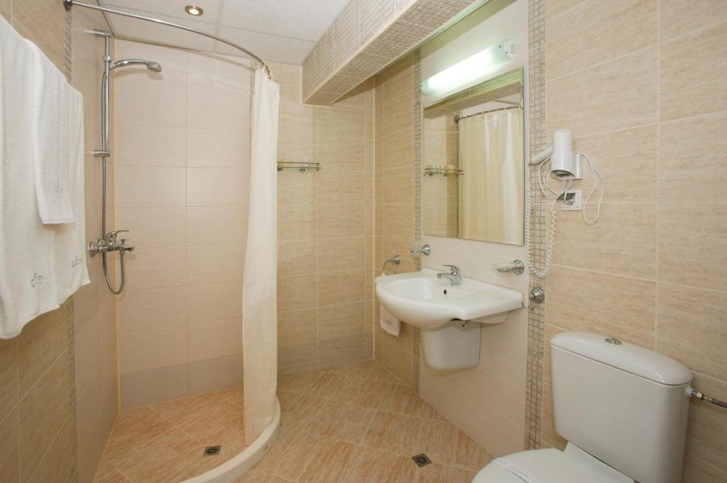 Twin Room,700729444:JPEG