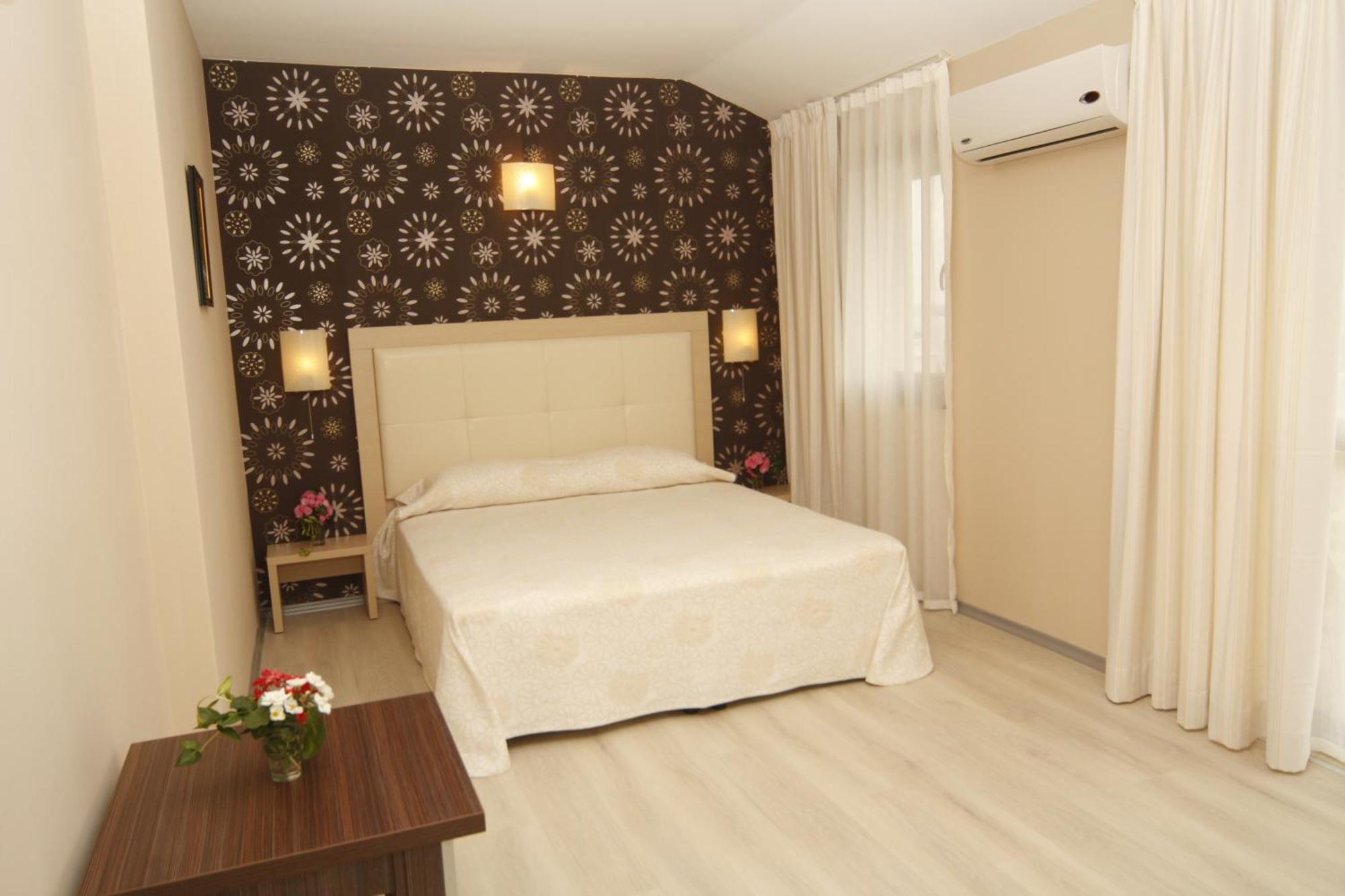 Double or Twin Room,665489448:JPEG